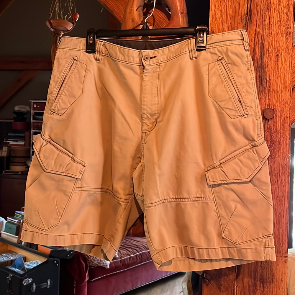 Woolrich Khaki Cargo Shorts